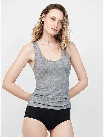 Camiseta termal ligera de tirantes anchos y cuello redondo