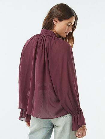 Camiseta vaporosa con mangas con volantes