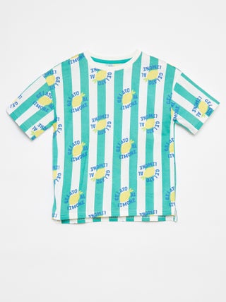 Camisetas loose estampadas de manga corta - Parte trasera más larga
