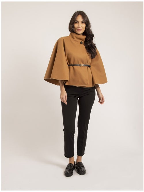 Capa corta con cinturón UMILIA - Kiabi