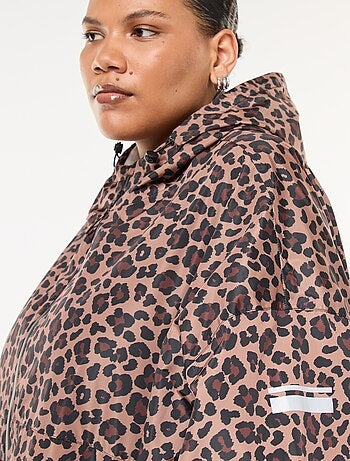 Capa de lluvia repelente al agua con estampado de leopardo