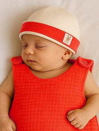 Capota de nacimiento de algodón orgánico Blanco y Fresa