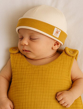 Capota de nacimiento de algodón orgánico Blanco y Fresa