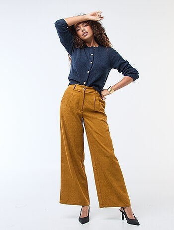 Cárdigan de punto con botones dorados