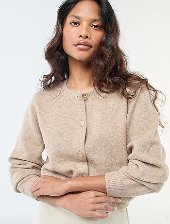 Cárdigan de punto con botones dorados