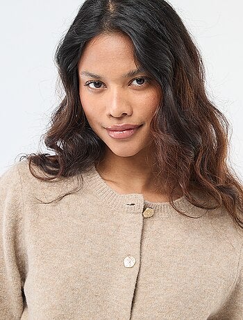 Cárdigan de punto con botones dorados