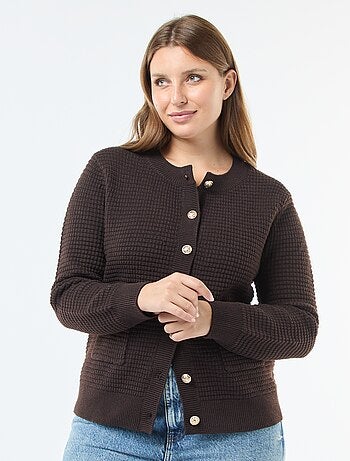 Cárdigan de punto gofrado con botones dorados