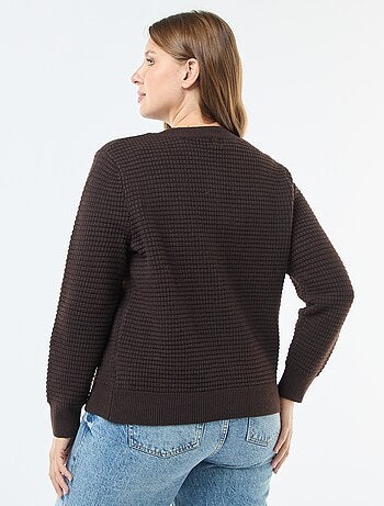 Cárdigan de punto gofrado con botones dorados