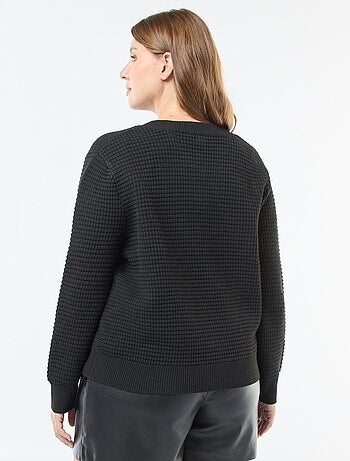 Cárdigan de punto gofrado con botones dorados