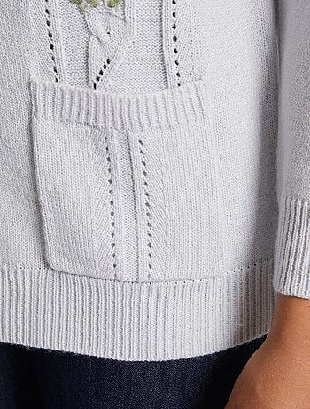 Cárdigan largo con botones y bordado de pedrería con cuello de pico - Afibel