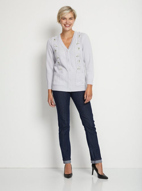 Cárdigan largo con botones y bordado de pedrería con cuello de pico - Afibel - Kiabi