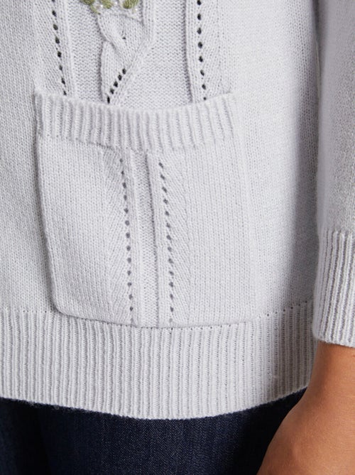 Cárdigan largo con botones y bordado de pedrería con cuello de pico - Afibel - Kiabi