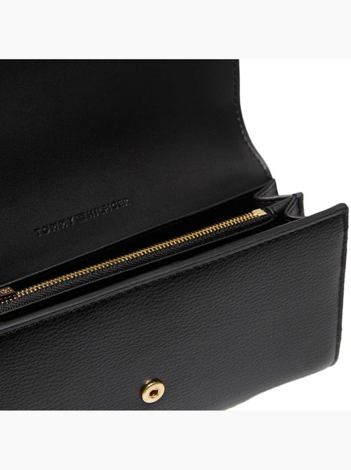 Cartera de mujer tommy hilfiger con bandera - Kiabi Cartera de mujer tommy hilfiger con bandera - Kiabi