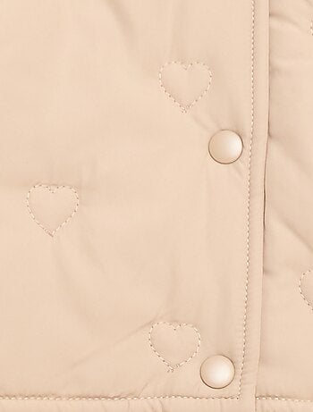 Cazadora acolchada con corazones