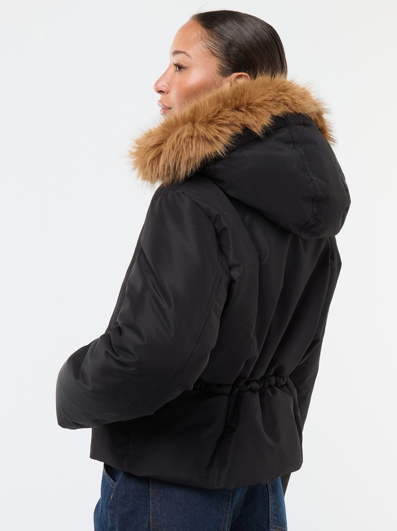 Cazadora acolchada corta con capucha y ribete de pelo sintético 'JDY' Negro - Kiabi