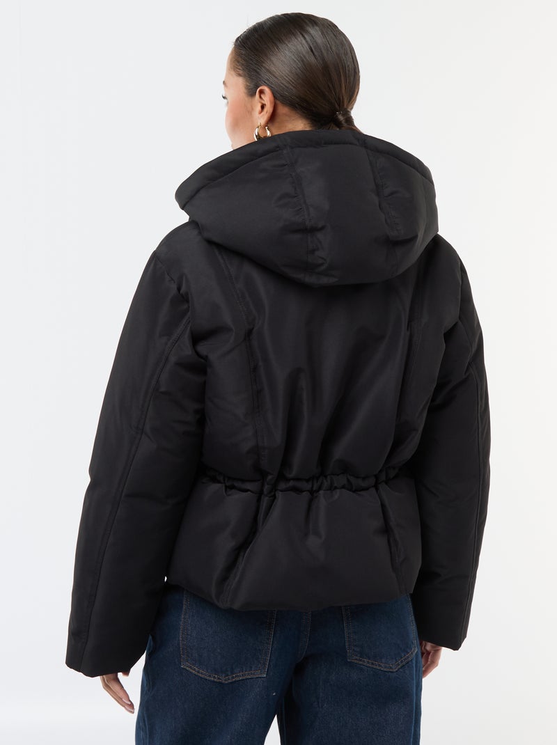 Cazadora acolchada corta con capucha y ribete de pelo sintético 'JDY' Negro - Kiabi