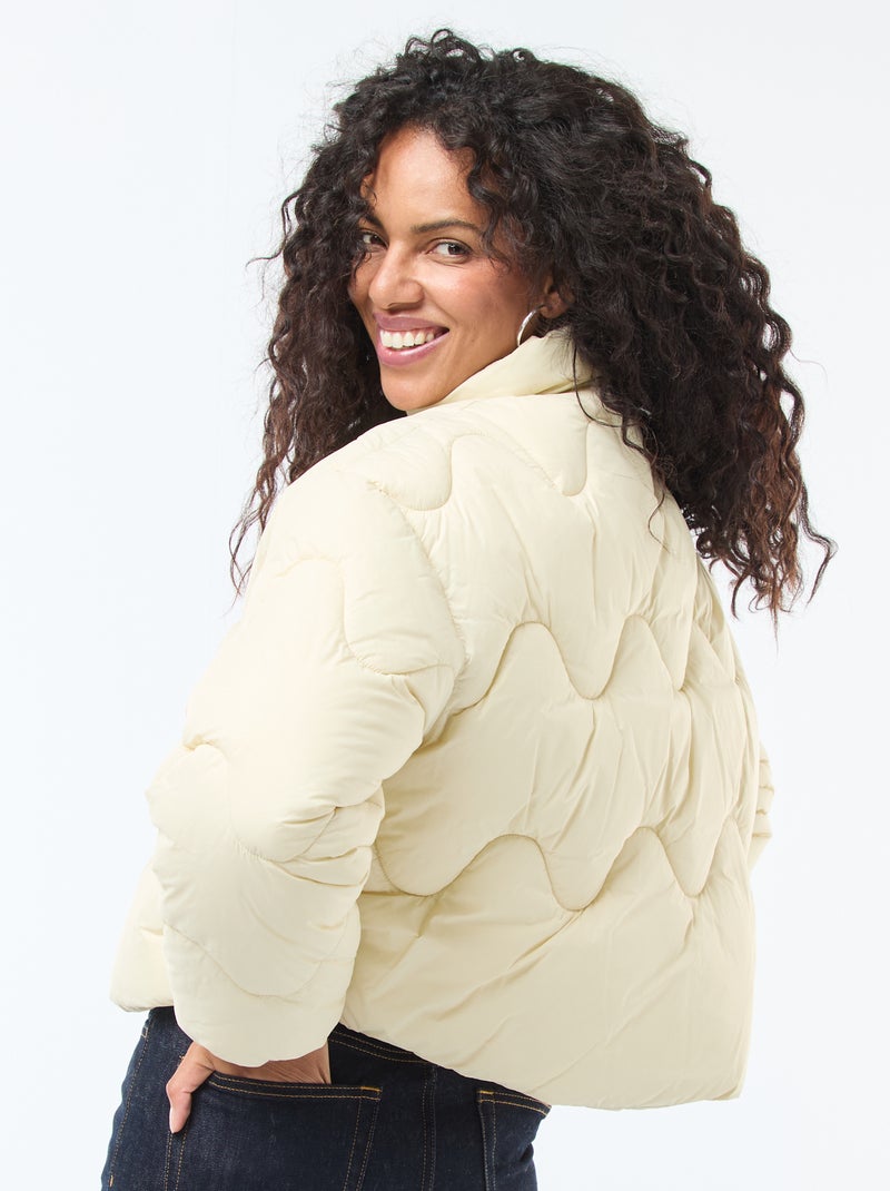 Cazadora acolchada corta con cuello alto y bolsillos forrados con polar Amarillo - Kiabi
