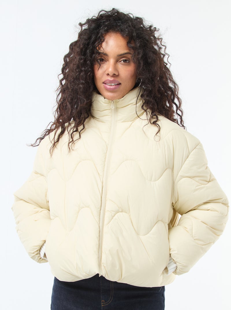 Cazadora acolchada corta con cuello alto y bolsillos forrados con polar Amarillo - Kiabi