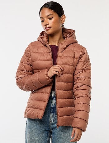 Cazadora ligera acolchada con capucha lisa