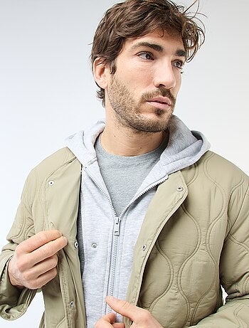 Cazadora con capucha y pechera de felpa extraíble