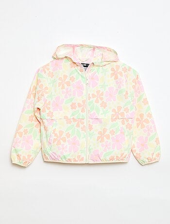 Cazadora cortavientos con capucha y estampado
