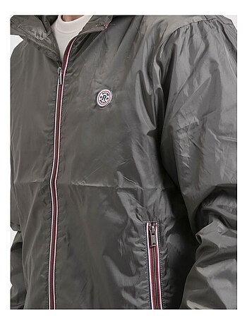 Cazadora cortavientos con capucha ZALTA