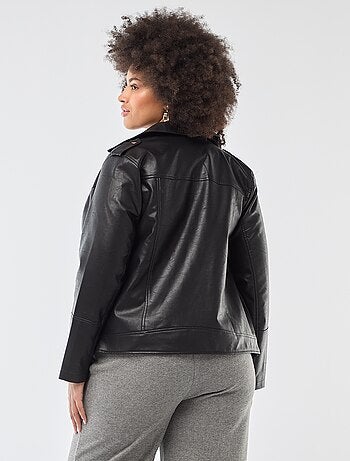 Cazadora de imitación piel con cuello con muescas