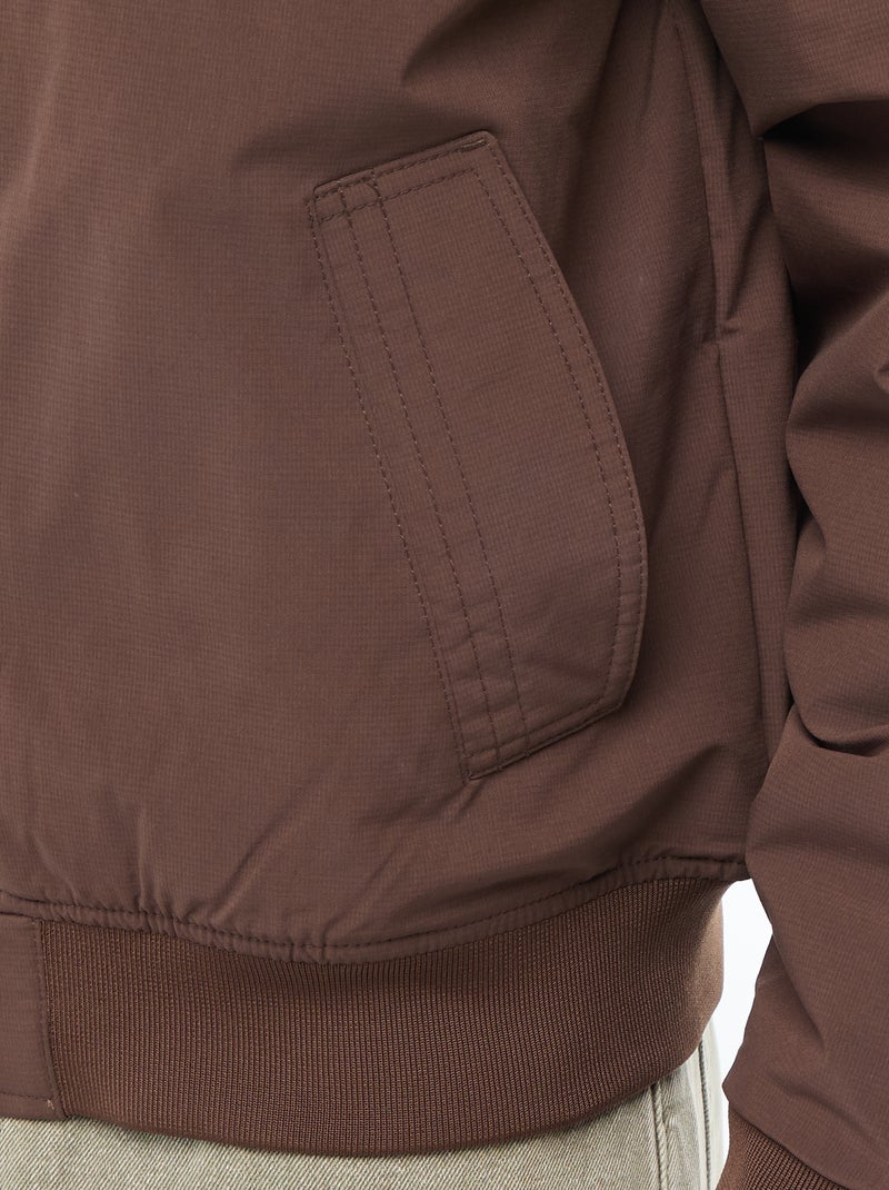 Cazadora estilo aviador con bolsillo con cremallera en la manga Marron - Kiabi