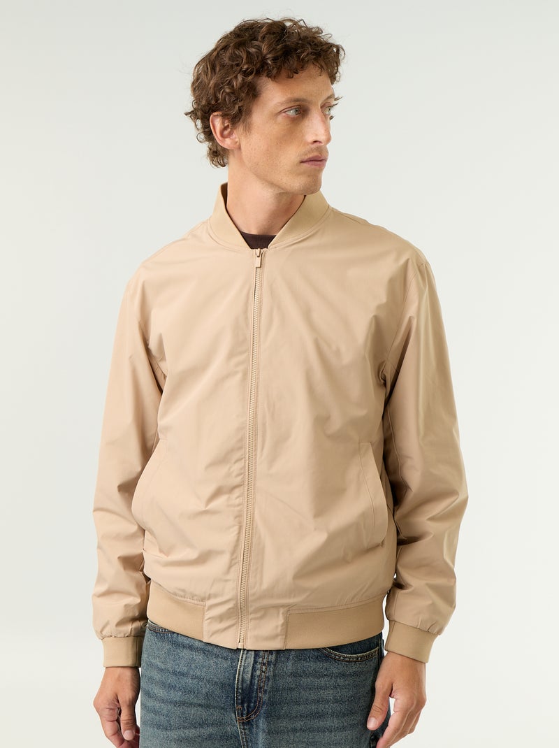 Cazadora ligera lisa con cremallera Beige - Kiabi