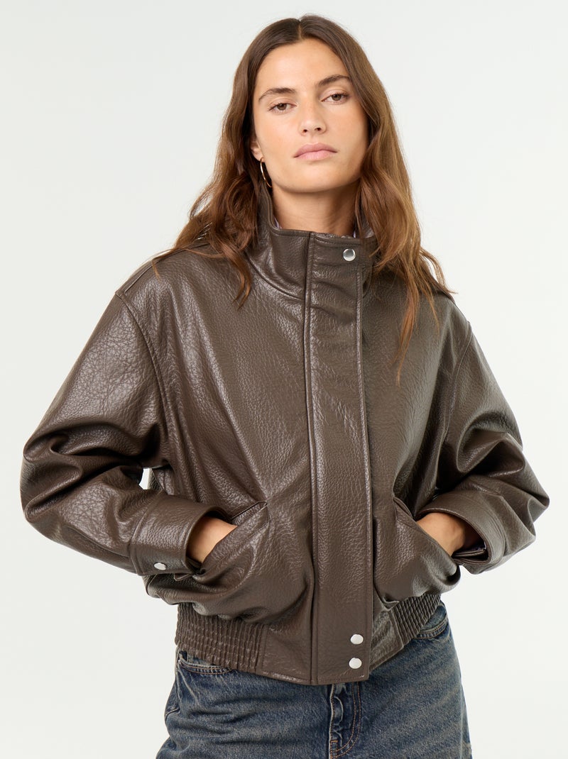 Cazadora oversize de efecto piel con cuello alto Marron - Kiabi