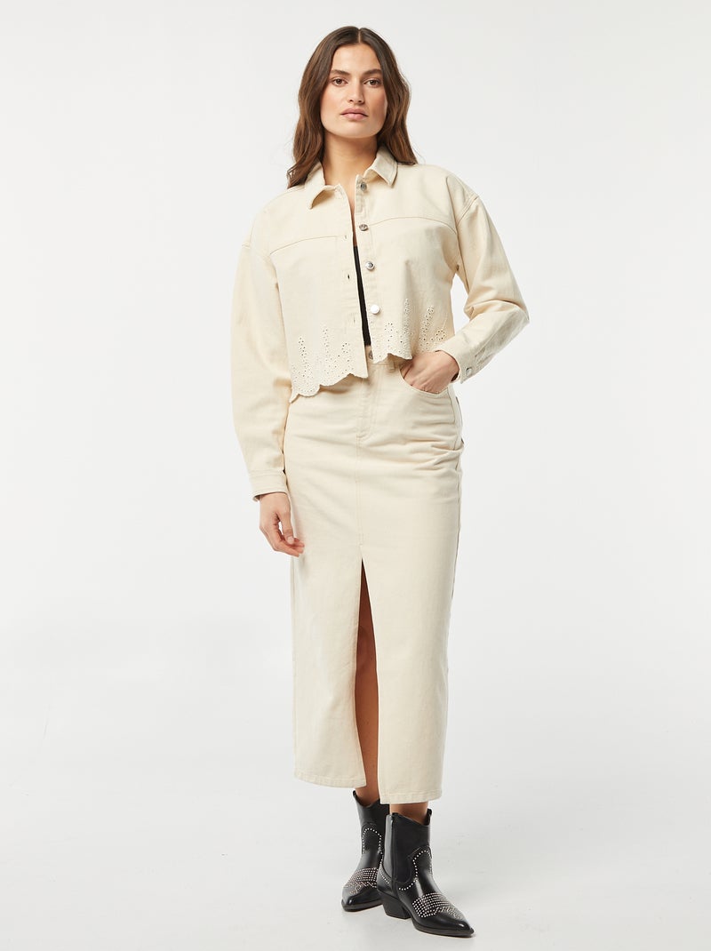 Cazadora vaquera con bordados BLANCO - Kiabi