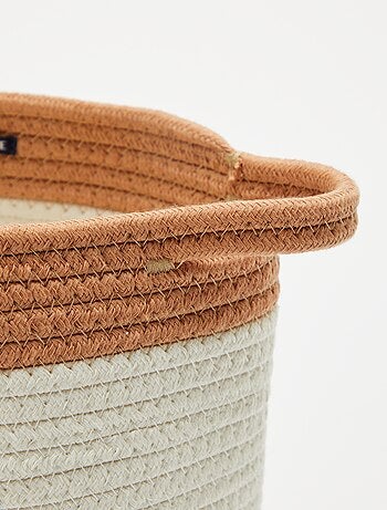 Cesta redonda de esparto 'Arcoíris'