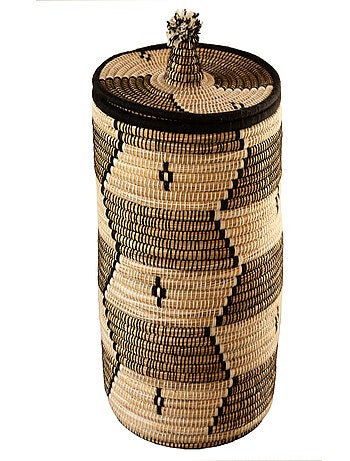 Cesto para la ropa con motivos étnicos en fibras naturales