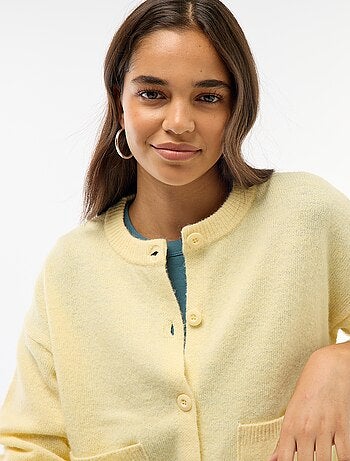 Chaleco abotonado con 2 bolsillos de parche