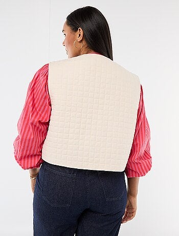 Chaleco acolchado con bordados