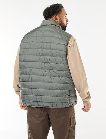 Chaleco acolchado ligero sin mangas con cuello alto