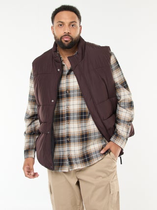 Chaleco acolchado repelente al agua liso