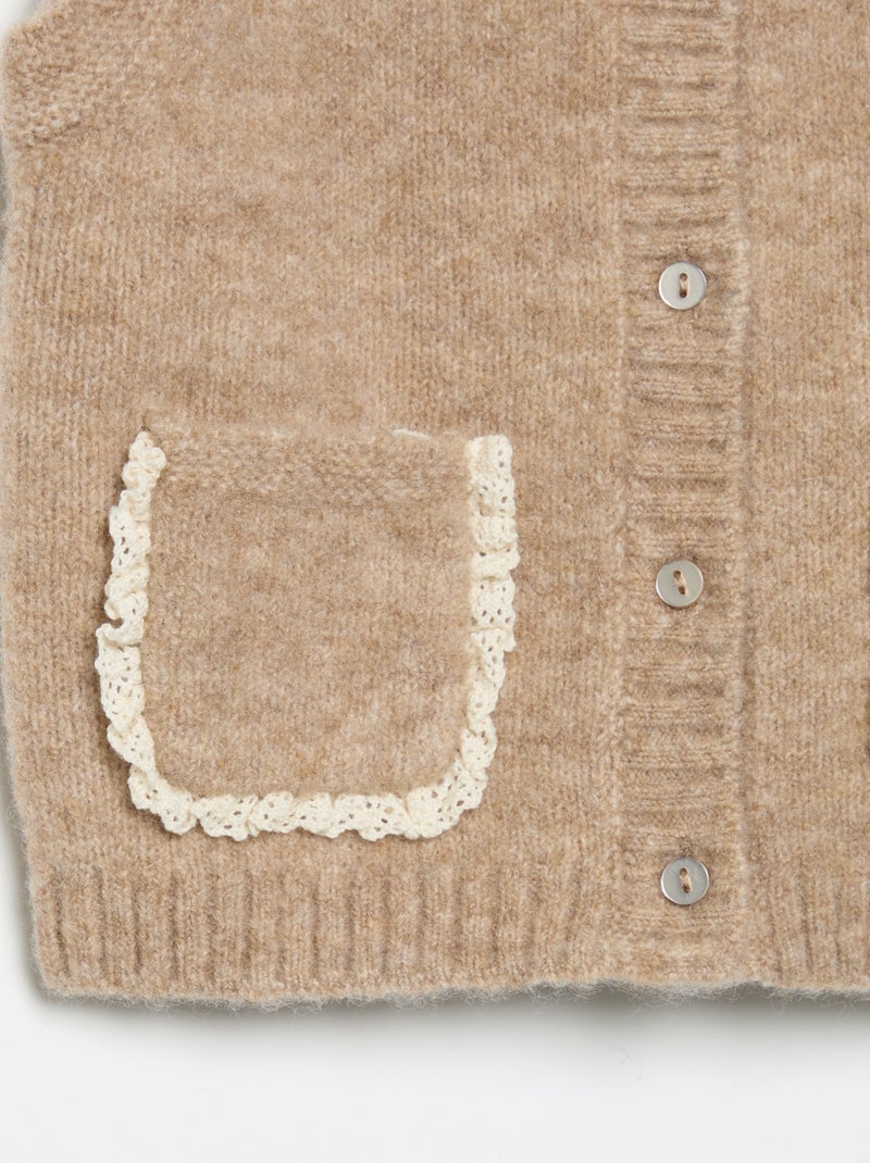 Chaleco con bolsillos bordados Marron - Kiabi