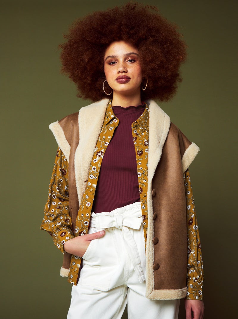 Chaleco con borreguito MARRON - Kiabi
