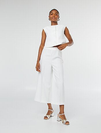 Chaleco con cierre de botones