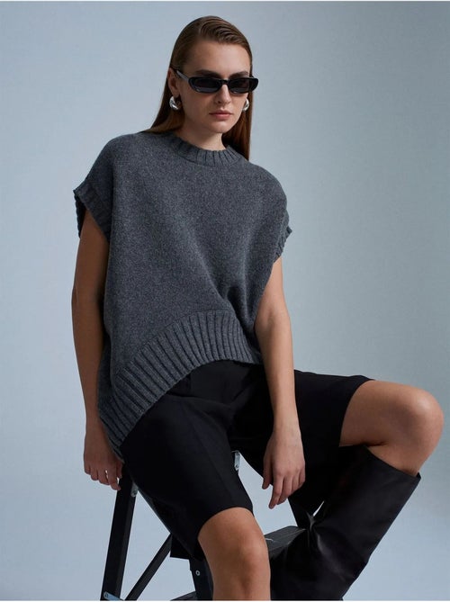 Chaleco de jersey de punto acanalado oversize dilvin - Kiabi Chaleco de jersey de punto acanalado oversize dilvin - Kiabi