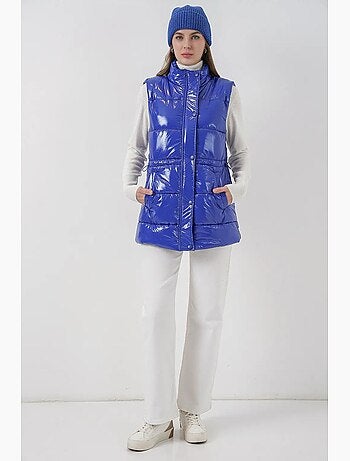 Chaleco de poliéster texturizado con cremallera y cuello de chaqueta bdart