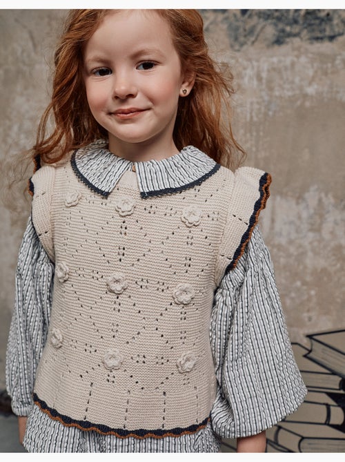 Chaleco de punto con croché y volantes B&S - Kiabi