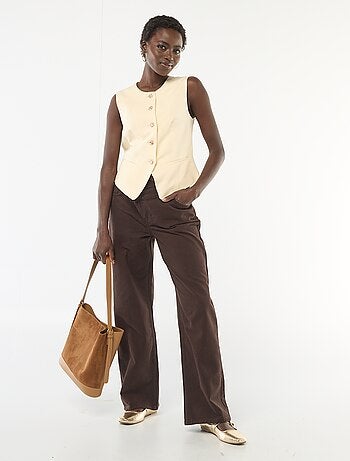 Chaleco de traje con botones dorados