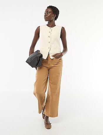 Chaleco de traje con botones dorados