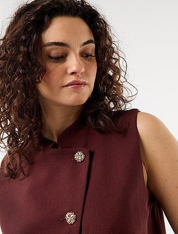 Chaleco de traje sin mangas con abertura simétrica