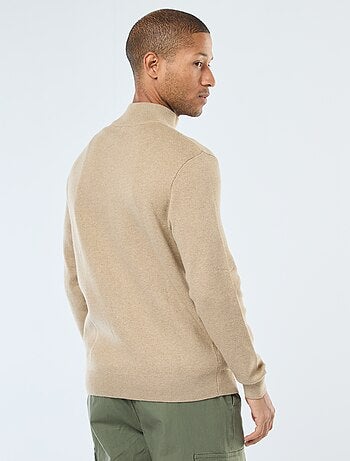 Chaleco liso con cremallera y cuello alto