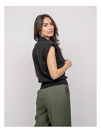 Chaleco sin mangas cuello polo FARDA