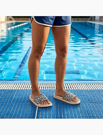 Chancla Mujer Piscina Glitter Brillante Leopardo KAPPA