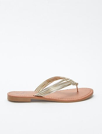 Chanclas con tiras trenzadas
